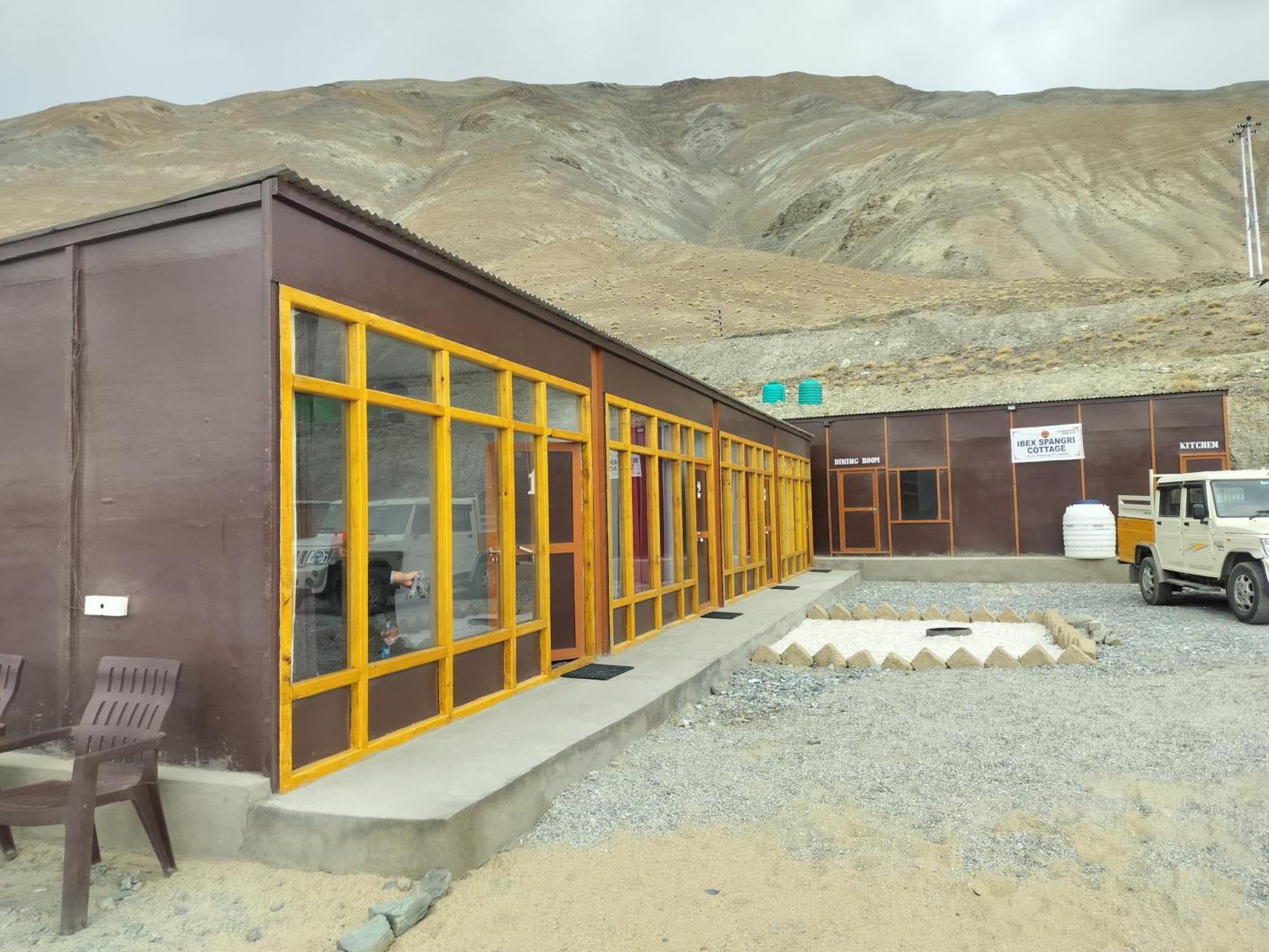 Ibex Spangri Cottage Lukung Esterno foto